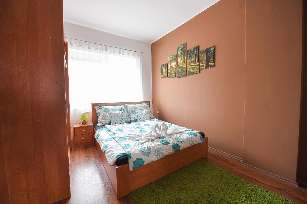 Kokusz Apartmanok Eger Rum bild