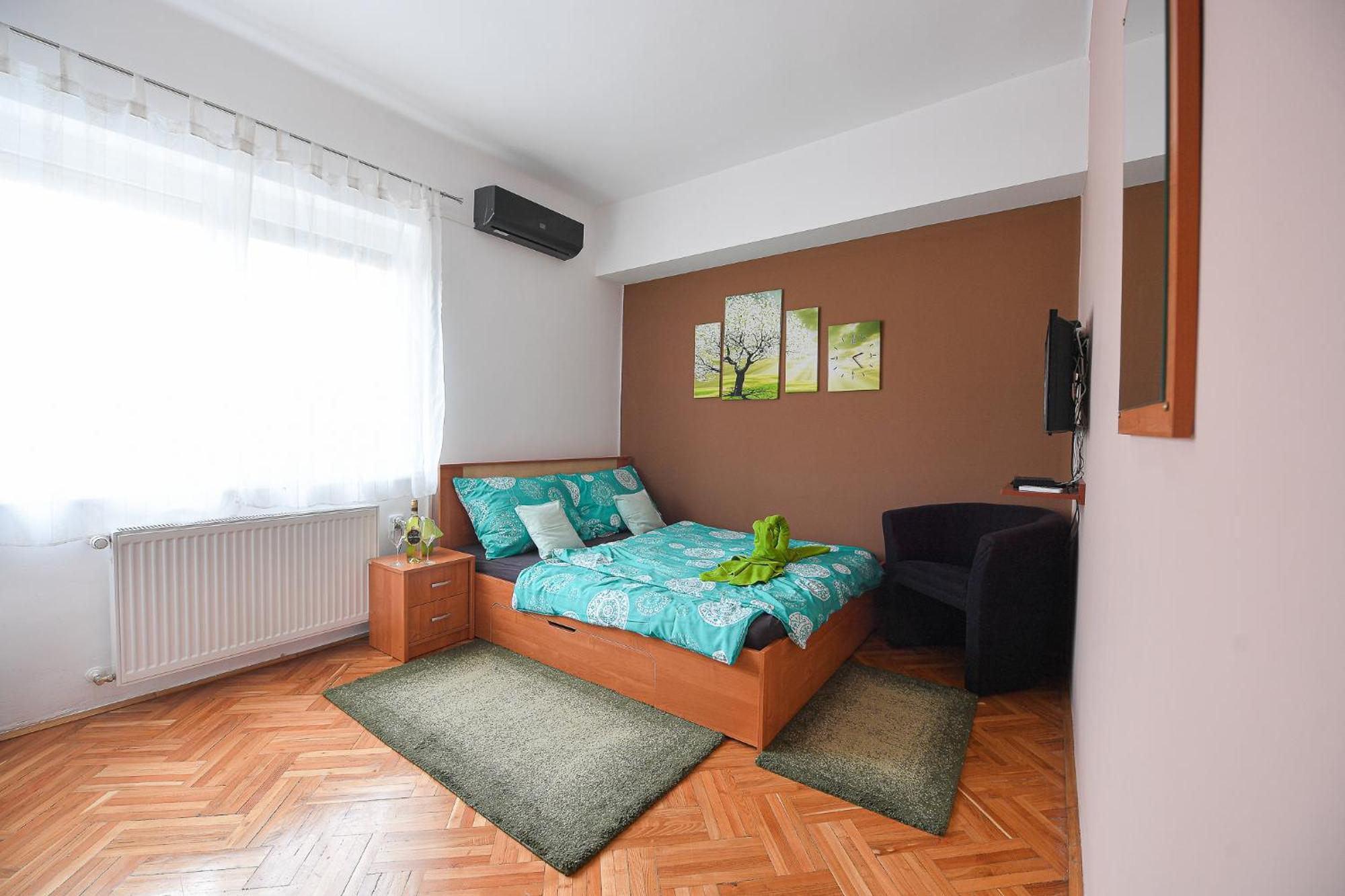 Kokusz Apartmanok Eger Rum bild