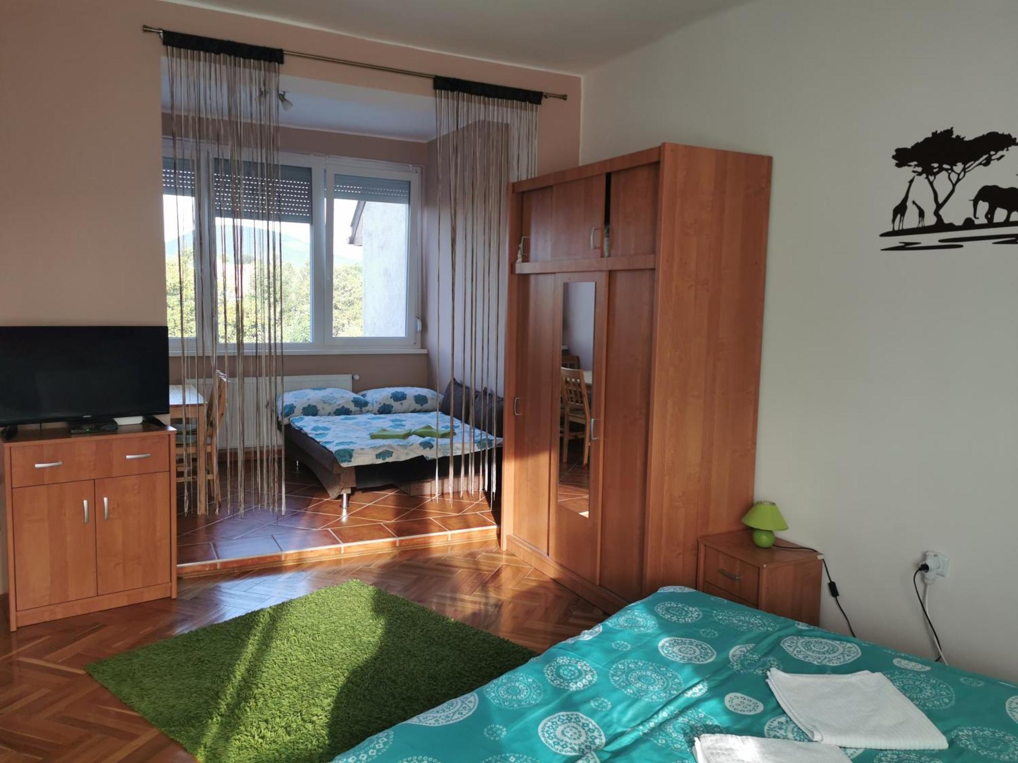Kokusz Apartmanok Eger Rum bild